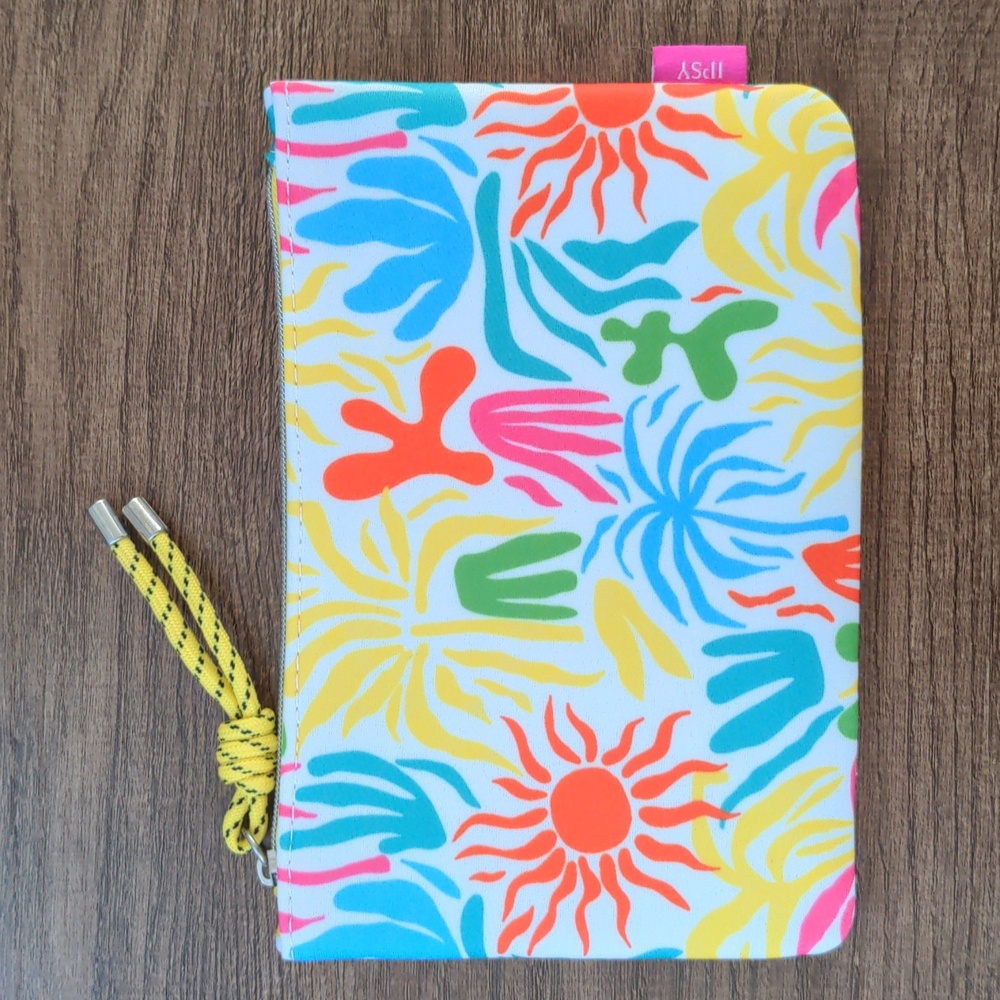 🌼Colorful zippered Ipsy cosmetics travel bag from June 2024